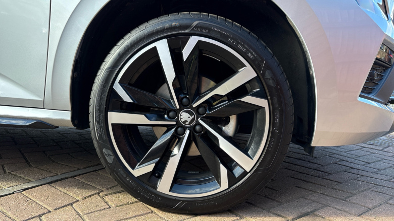 Skoda Kamiq 1.5 TSI Monte Carlo Edition 5dr DSG Petrol Hatchback